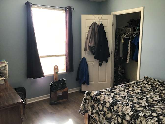 Wayne Graves's room
