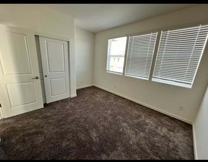 Manuss's room
