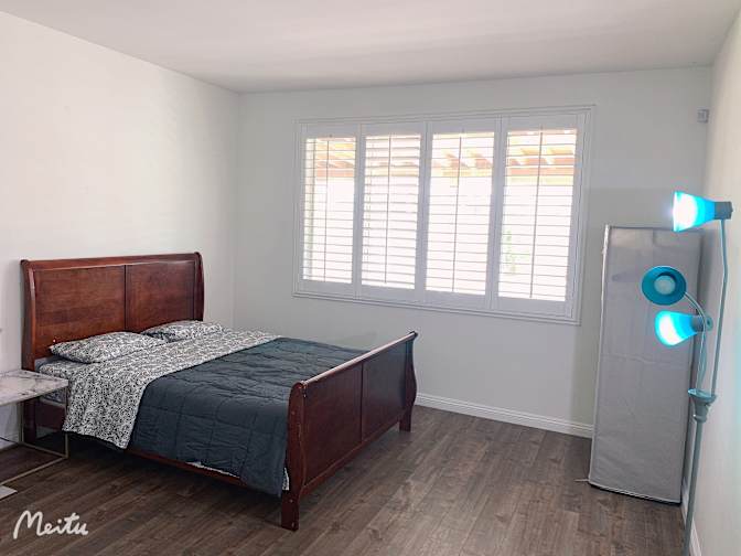 Feng's room