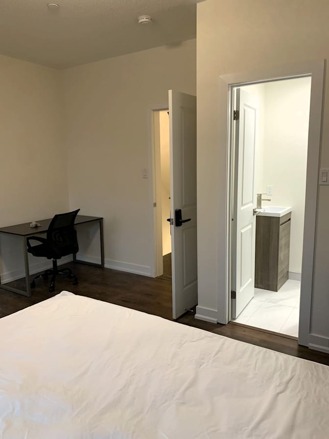 Alice's room