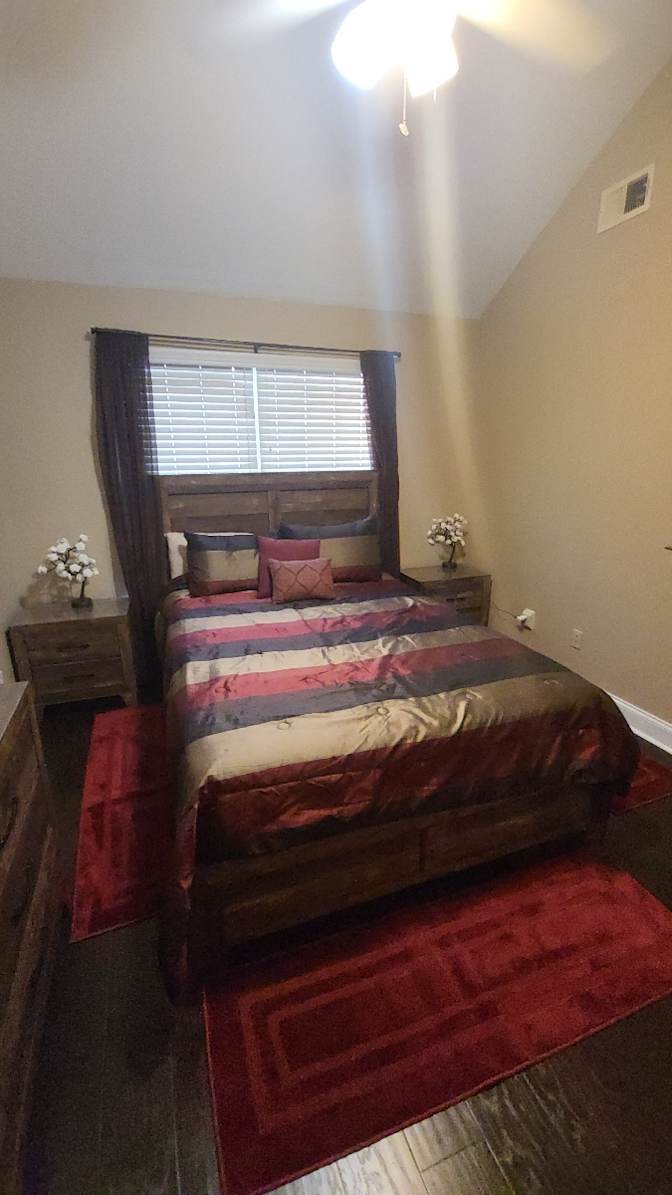 Truluv's room