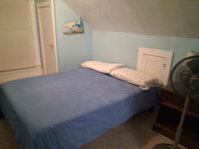 Glenda Elkins's room