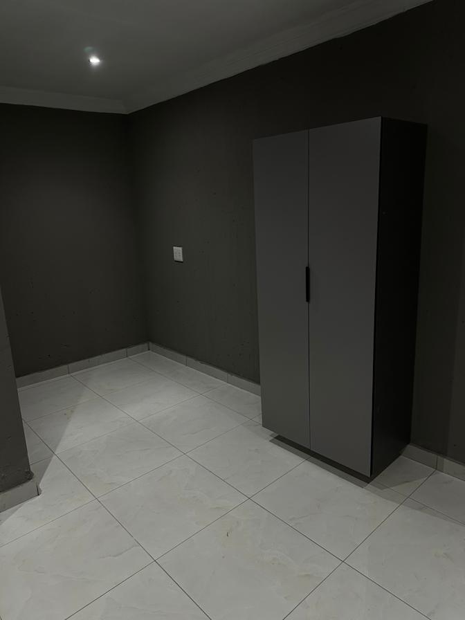 Tshepo Mojapelo's room