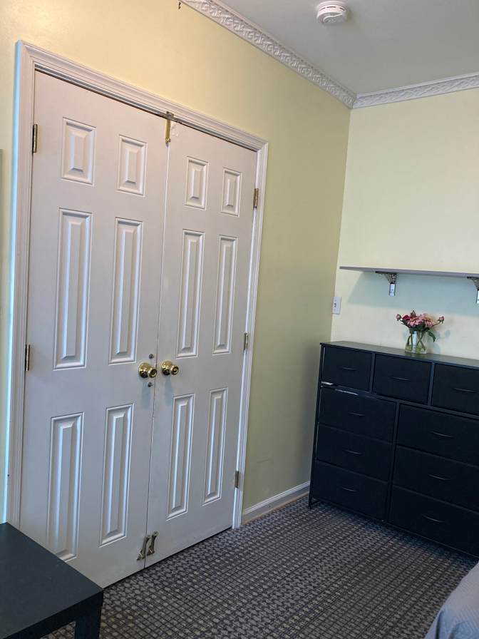 College Park Bed and Bath's's room