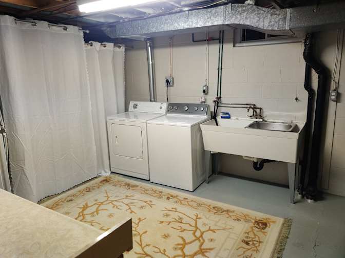 Mehdi's room