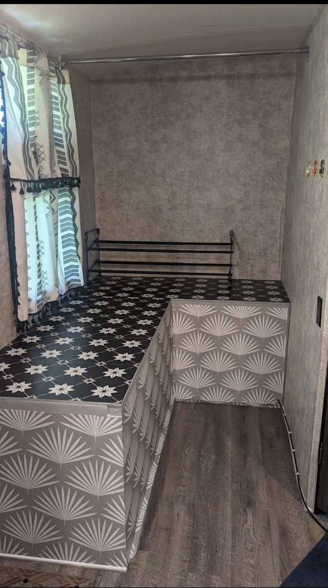 Donna's room