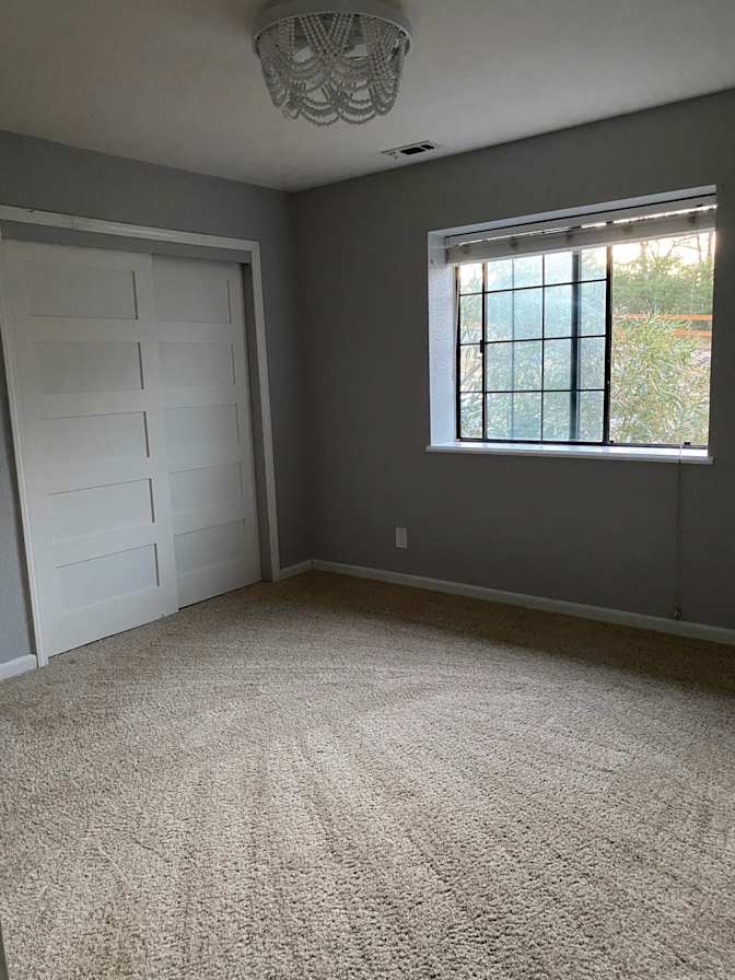 Rj Parkins's room