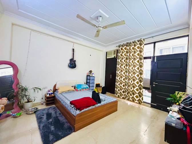 Abhinav's room