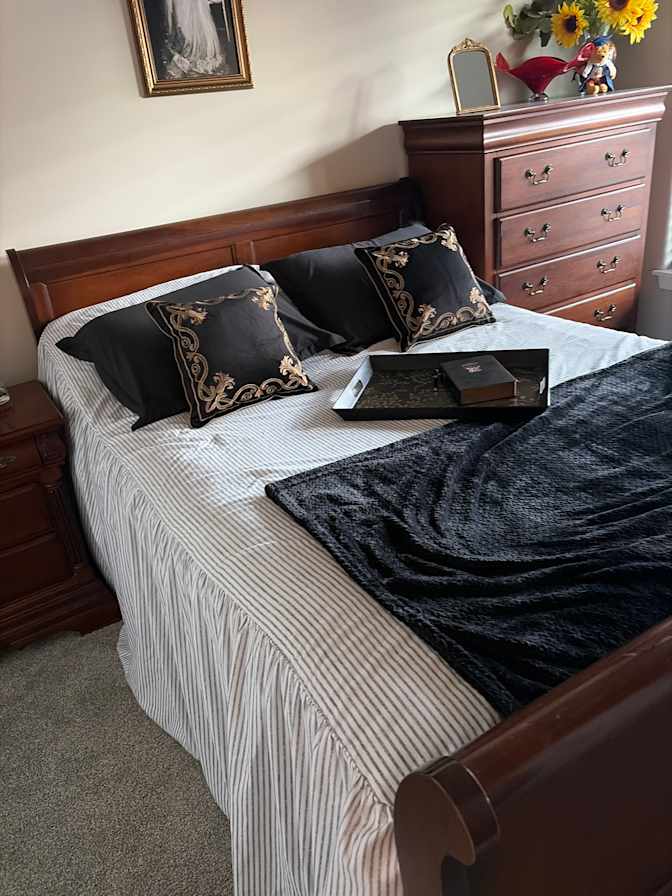 Debra Higgs's room