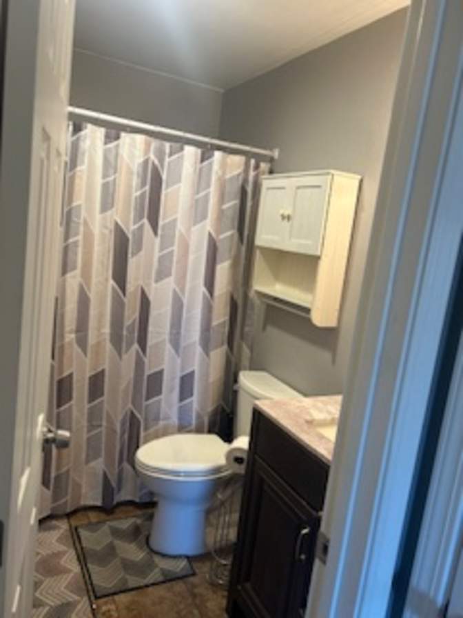 Leslie's room
