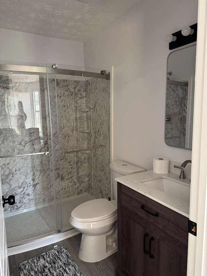 Alcove Rooms's room