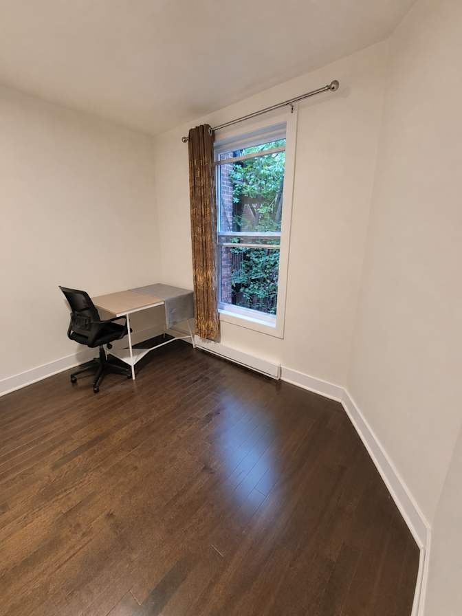 Sunny's room