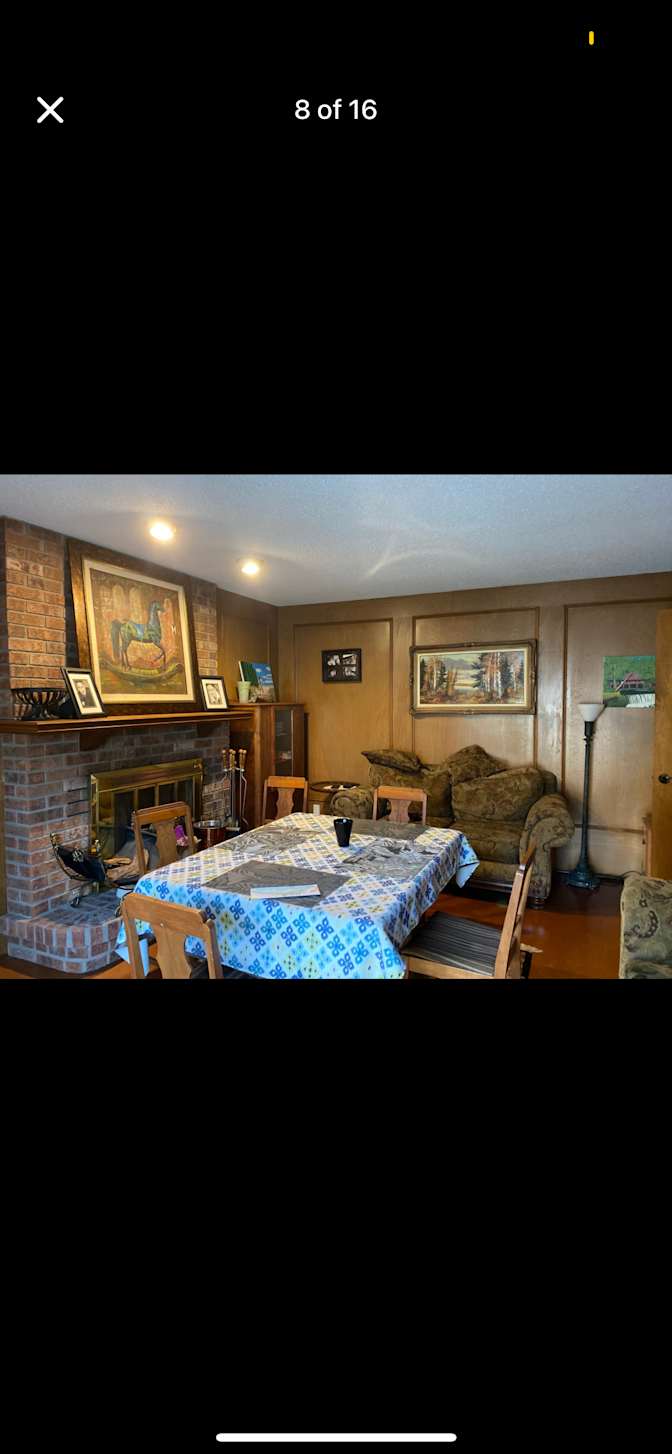 Felix's room