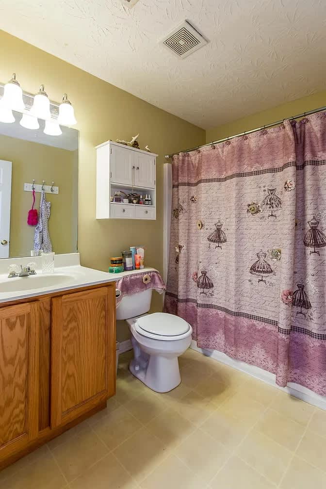Bran-Bran's room