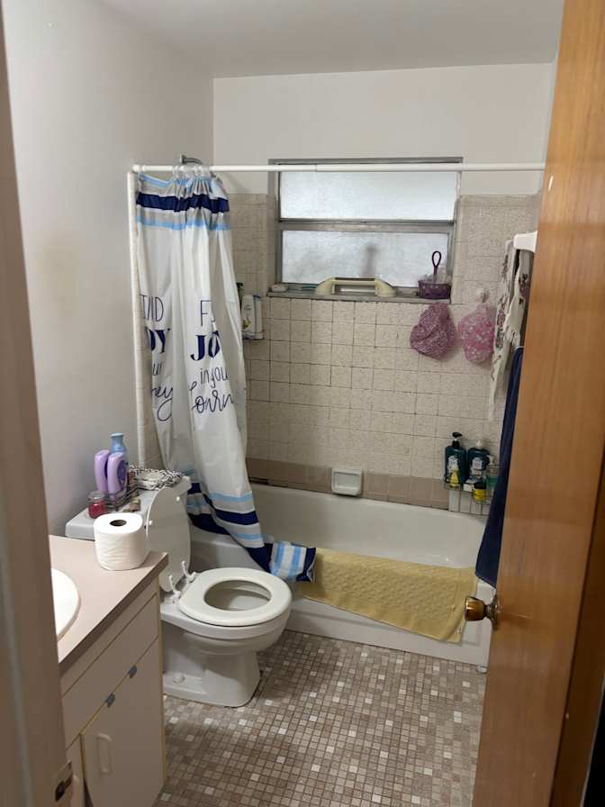 Oscar's room