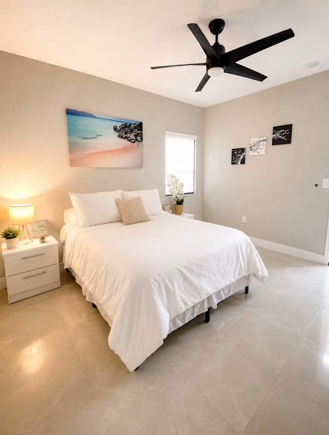 Liz's room