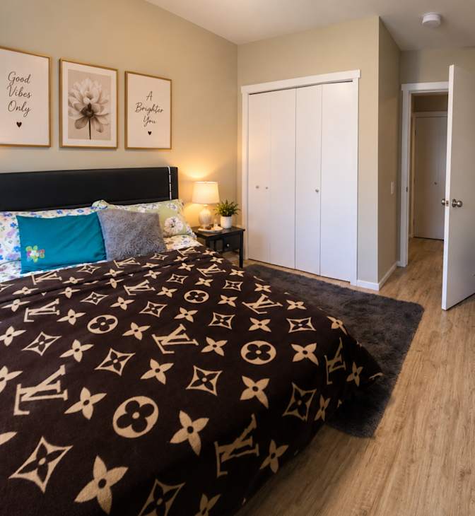 Omoerime's room