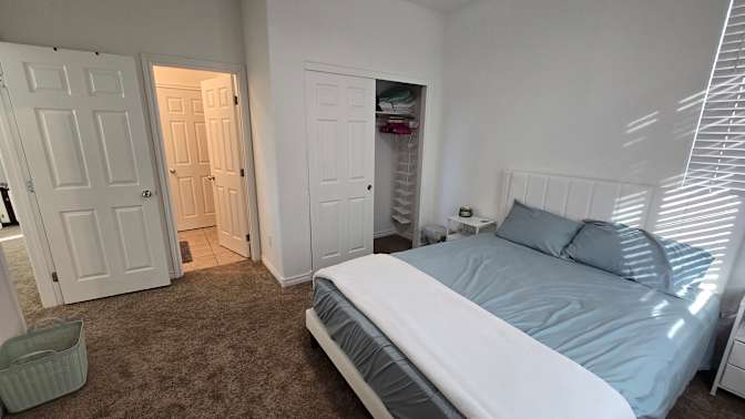 Caroline's room