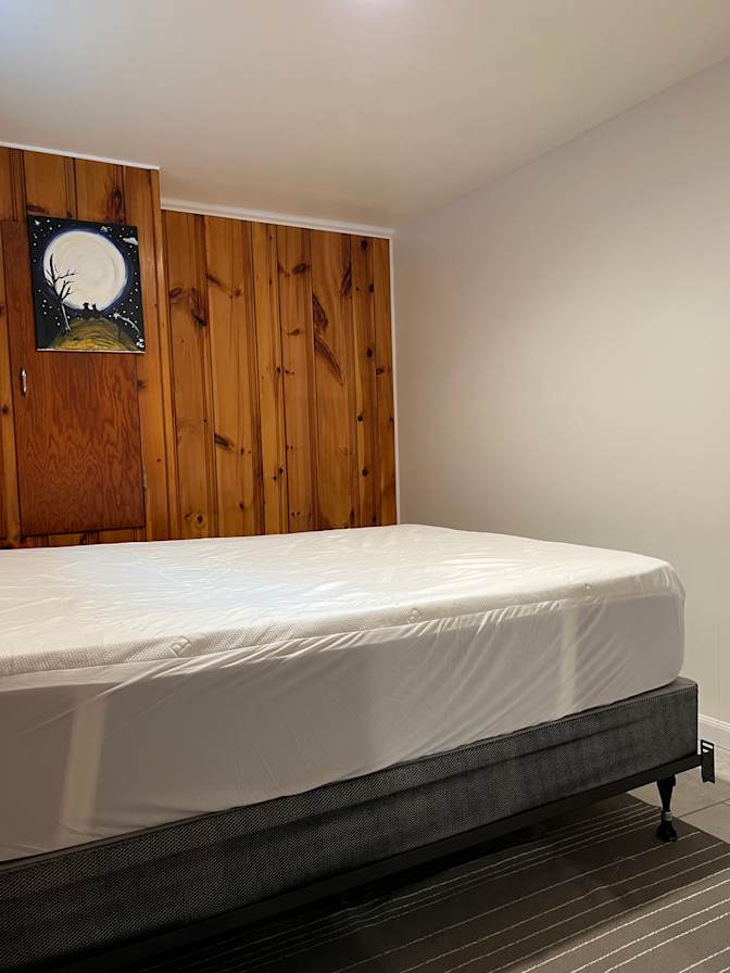 VIOLETA LOPEZ's room