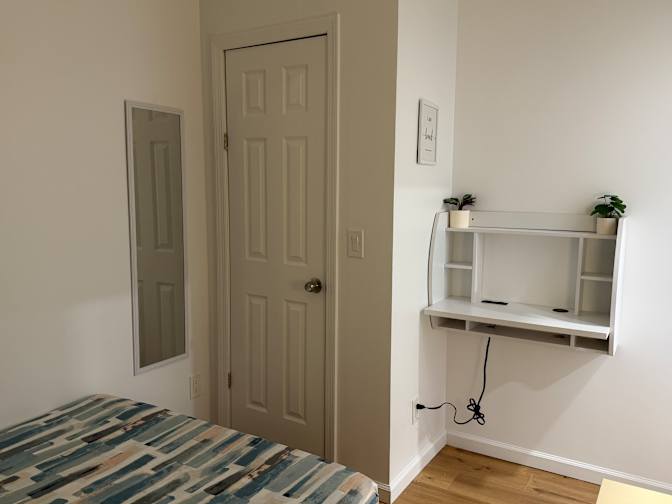 Yolaine's room