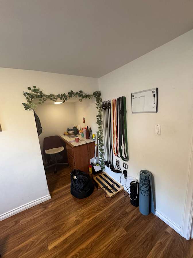 East 24th Avenue - Photo 5