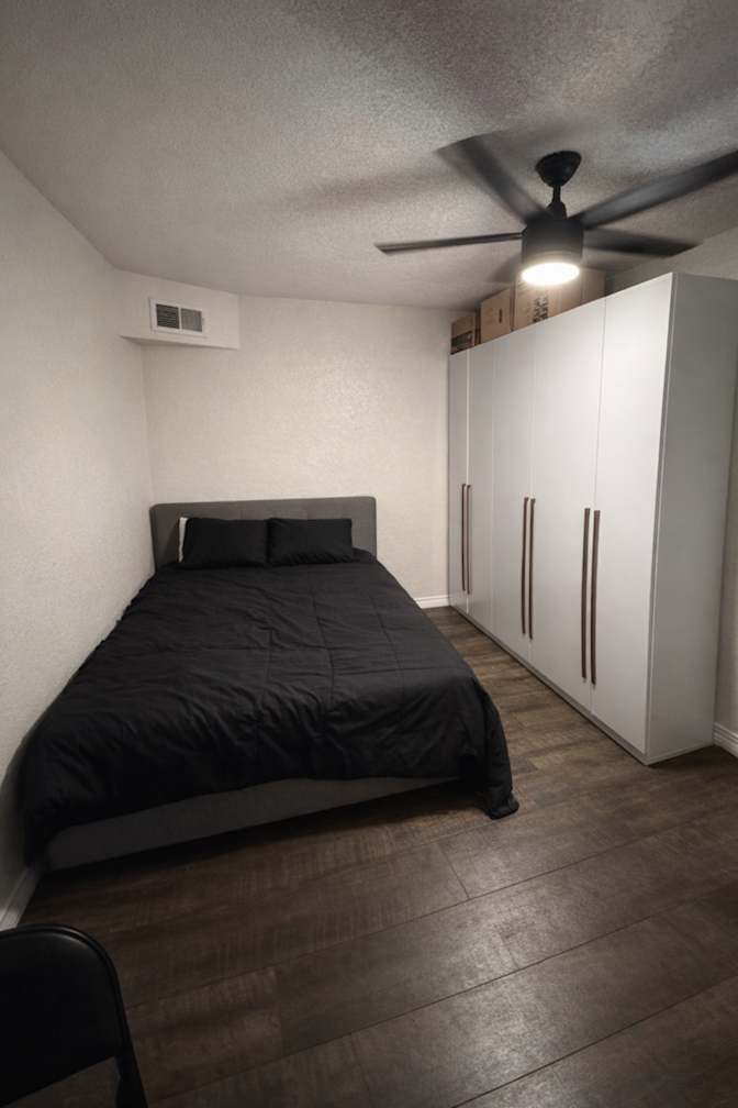 Justin Lomakin's room