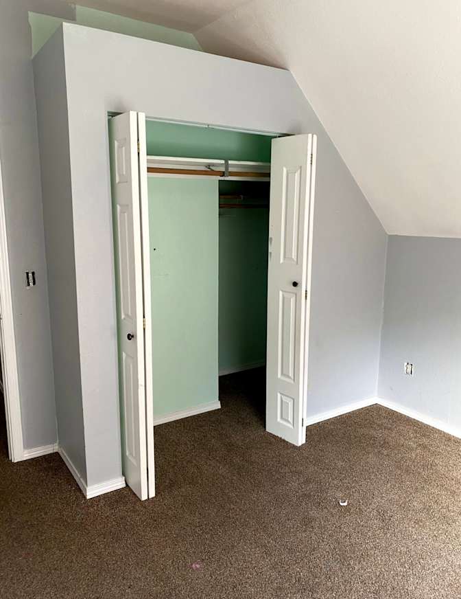 Axel's room