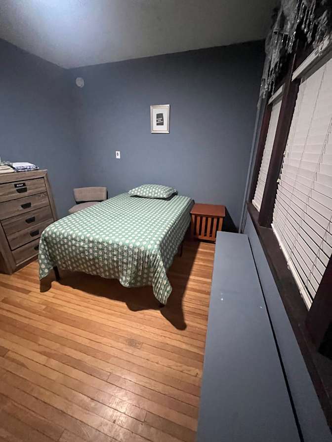 Rey's room
