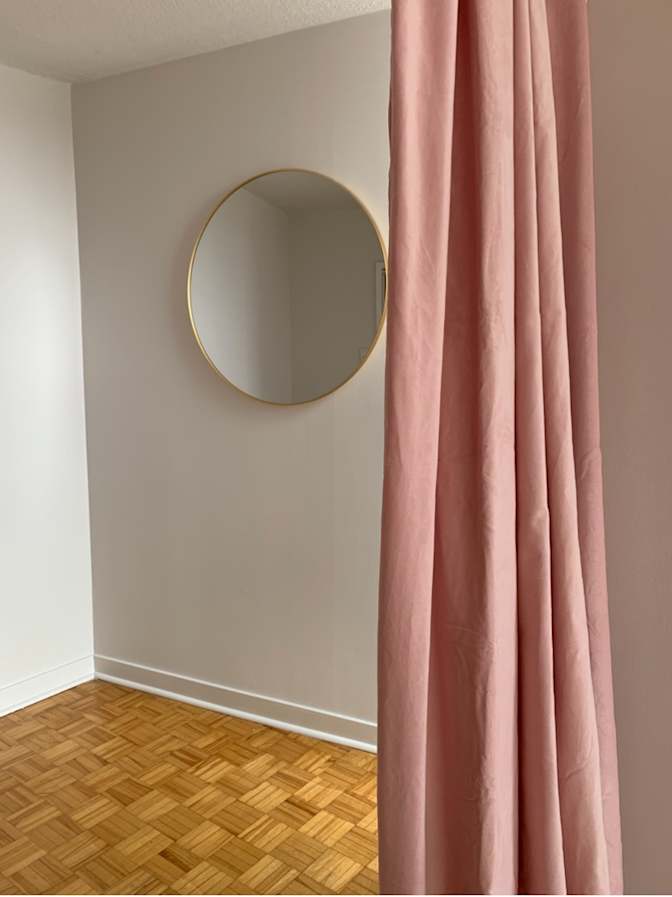 R's room