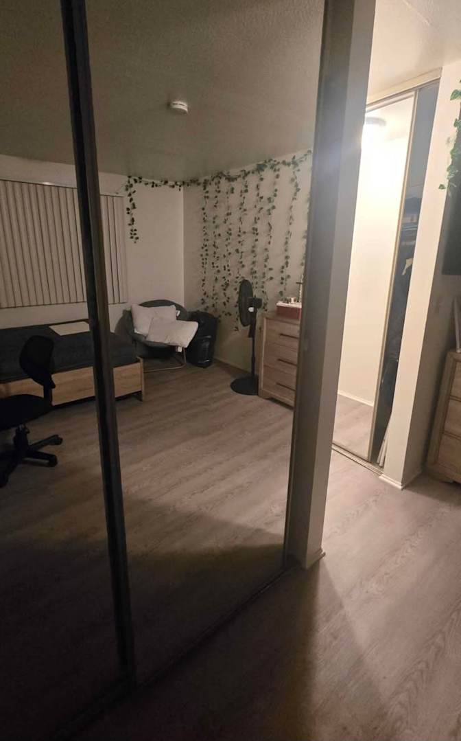 Ana's room