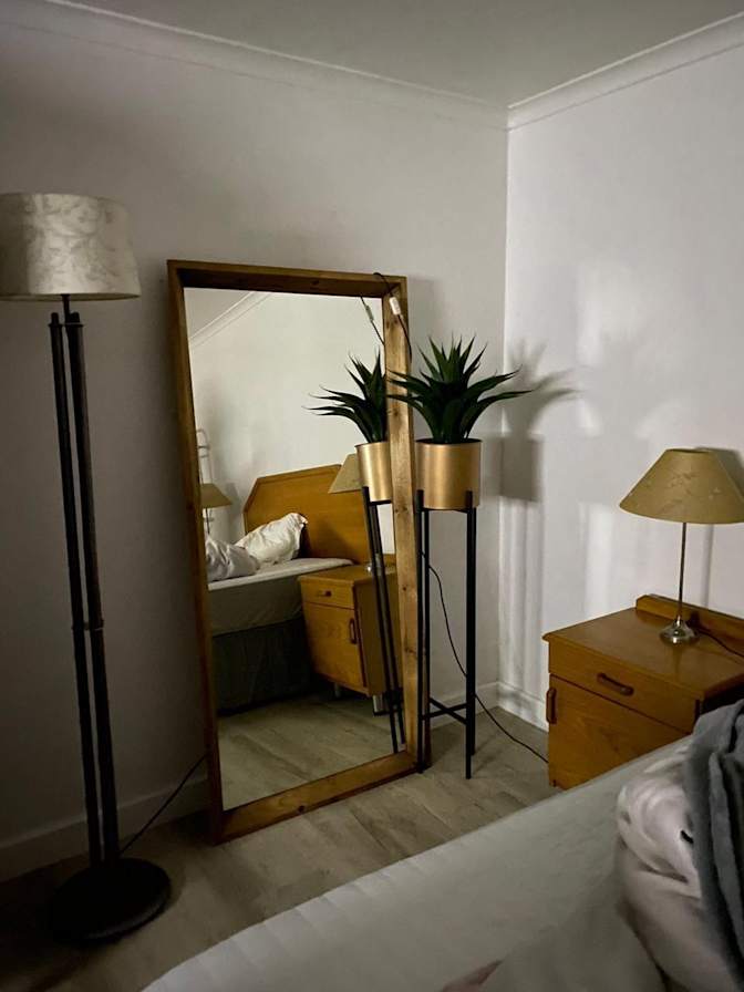 Dekesu's room