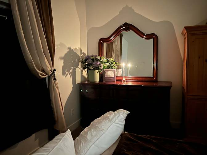 Vieve's room