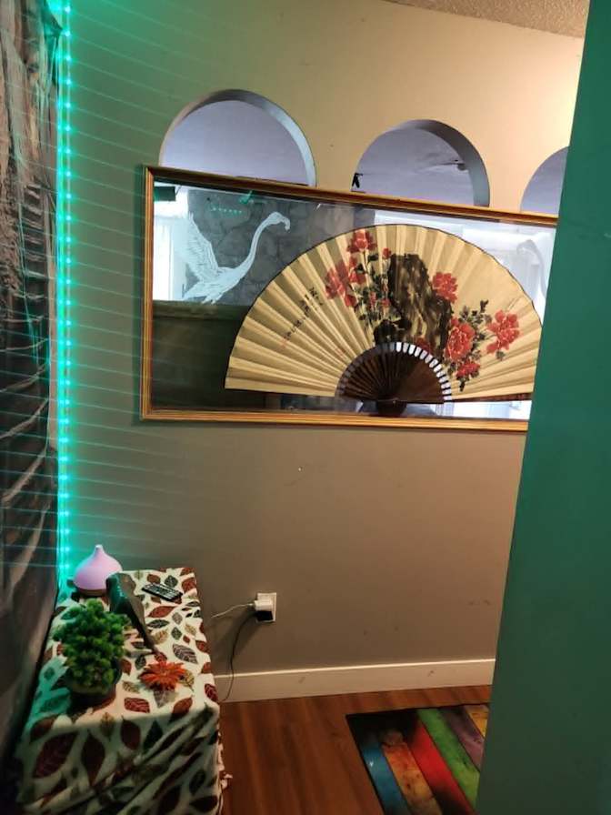 Eddy's room