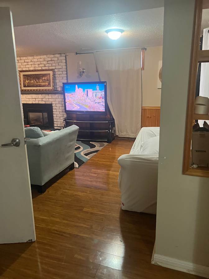 Gina's room