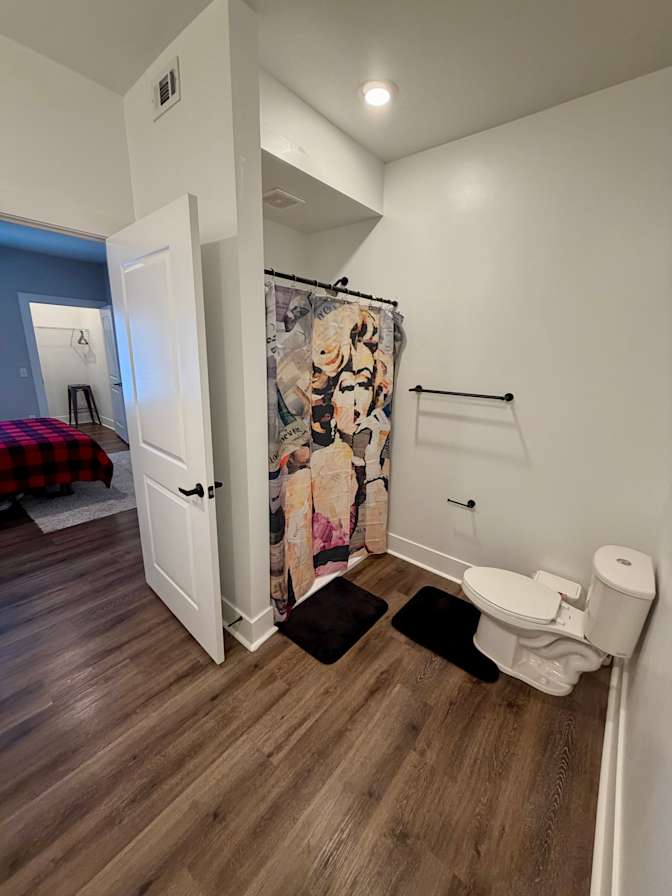 Sofia Crenshaw's room