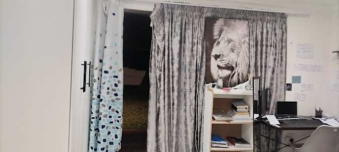 ian's room