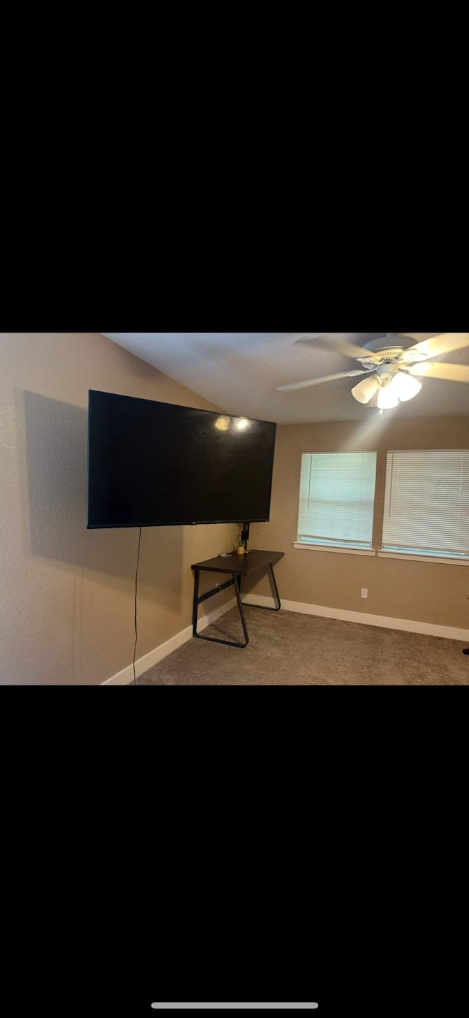 Chrystal Alexander's room