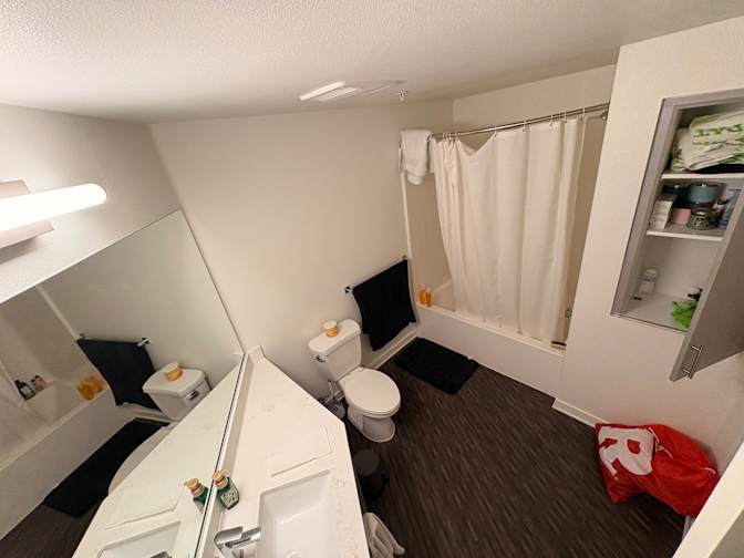 Joe C's room