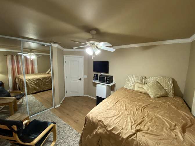 Lisa's room