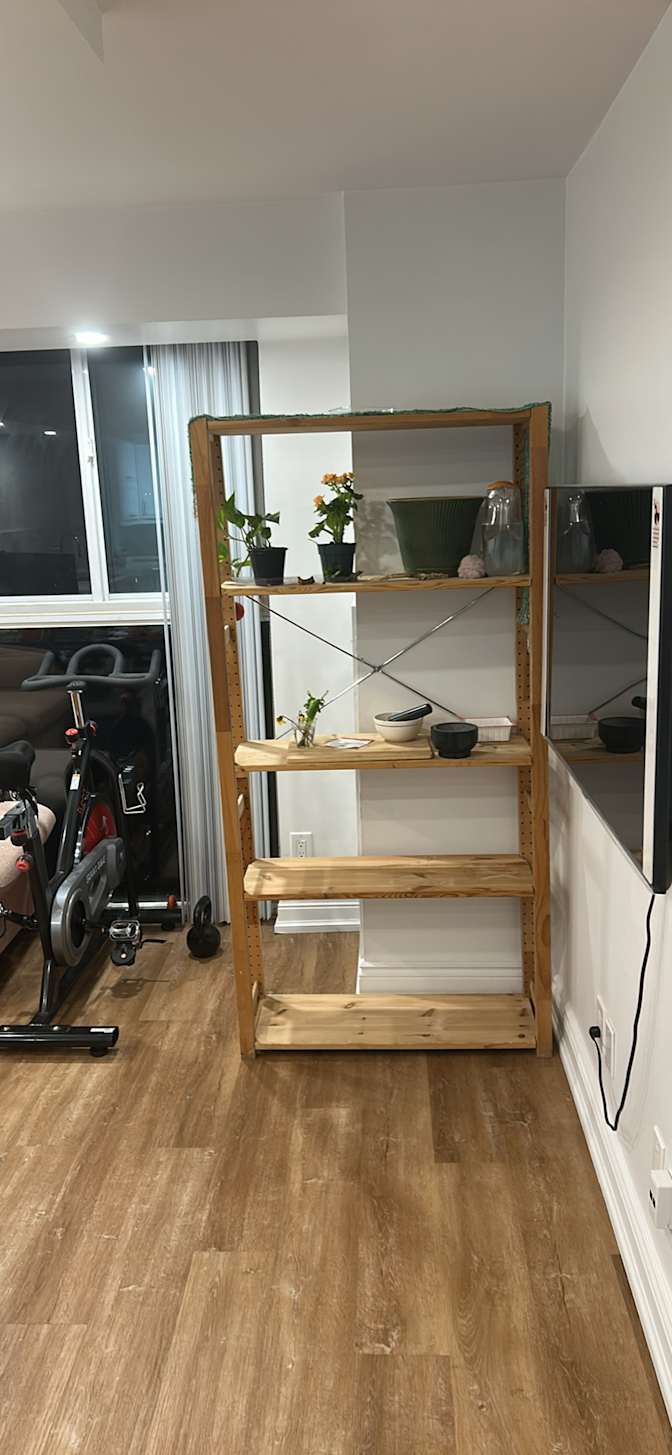 Naomi's room