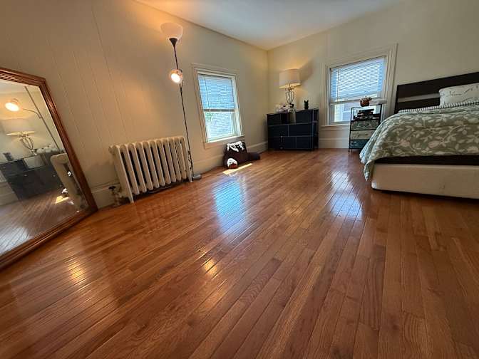 E.Levi's room