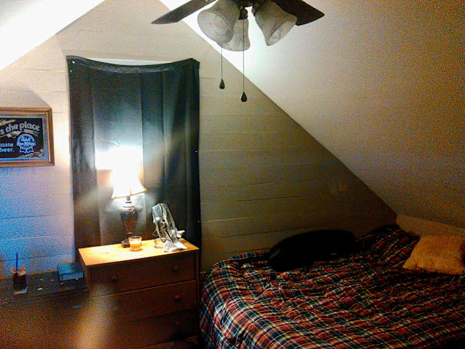 Thomas's room