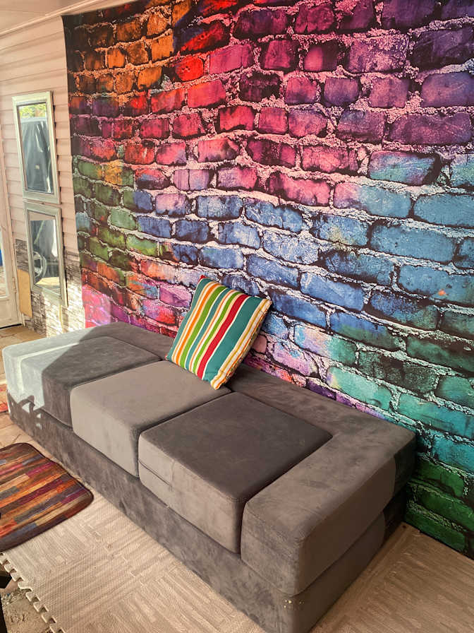 Colombian queen's room