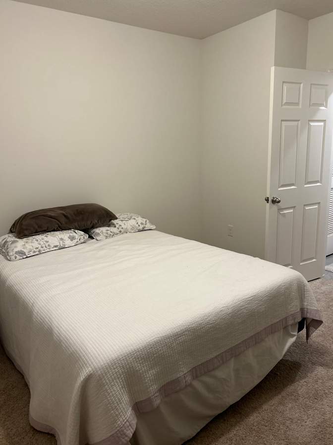 Dia's room