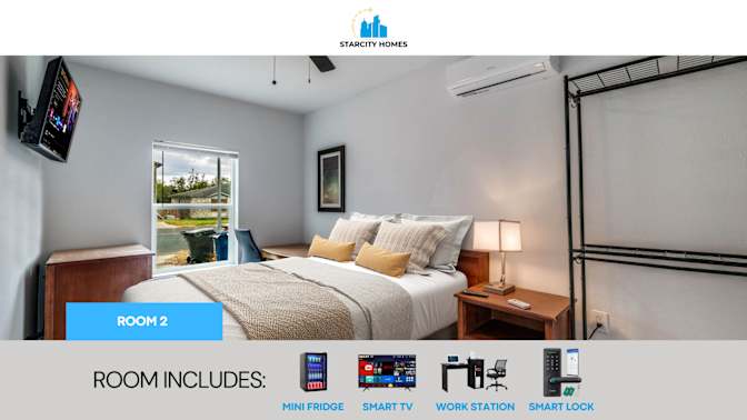StarCity Homes's room