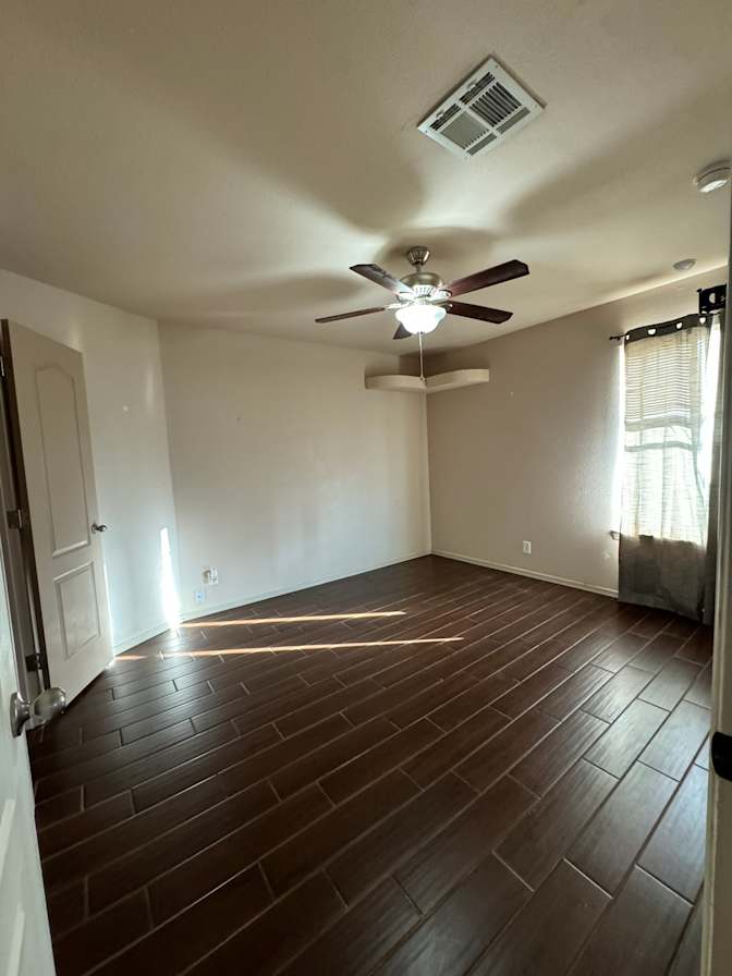 Lisbeth Tineo's room