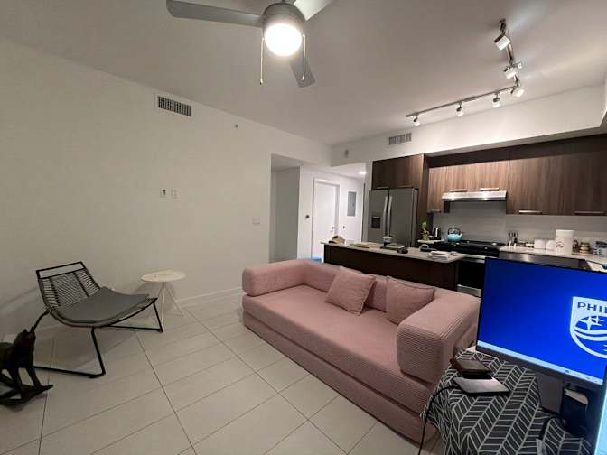 Karthik Natesan's room