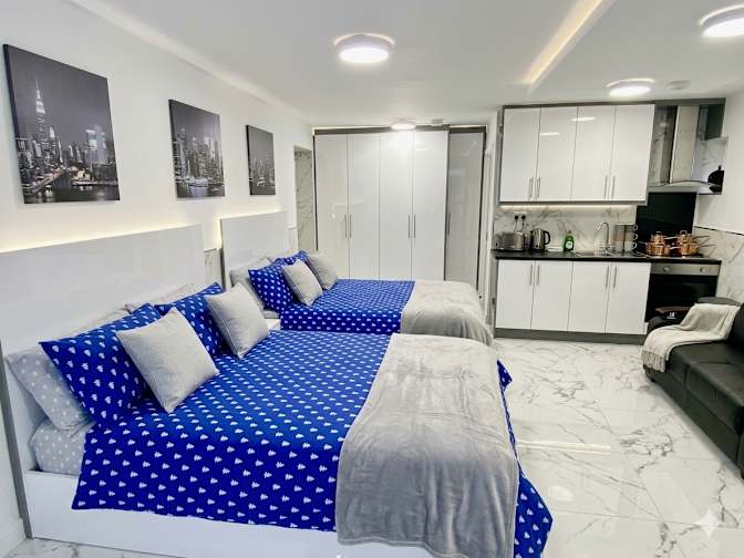 Zara's room