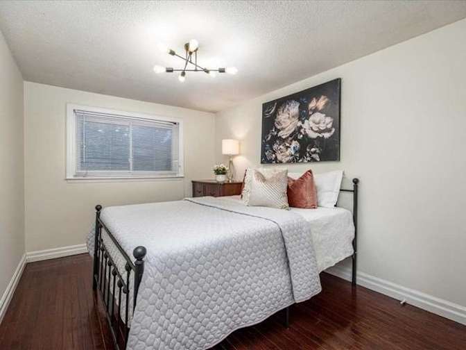 Laurel's room