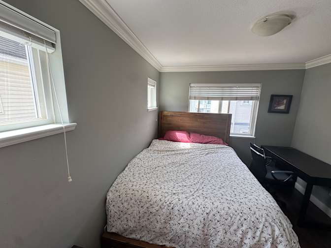 Jenapril Ramos's room